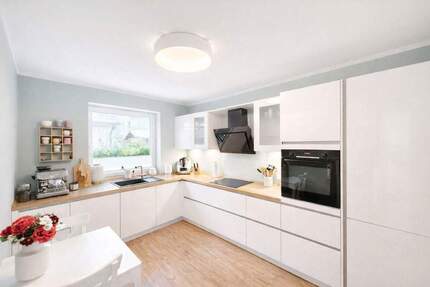 Haus Hude - 4 Zimmer, 110 m&sup2;, 440.000&euro; | Angebot:24973018