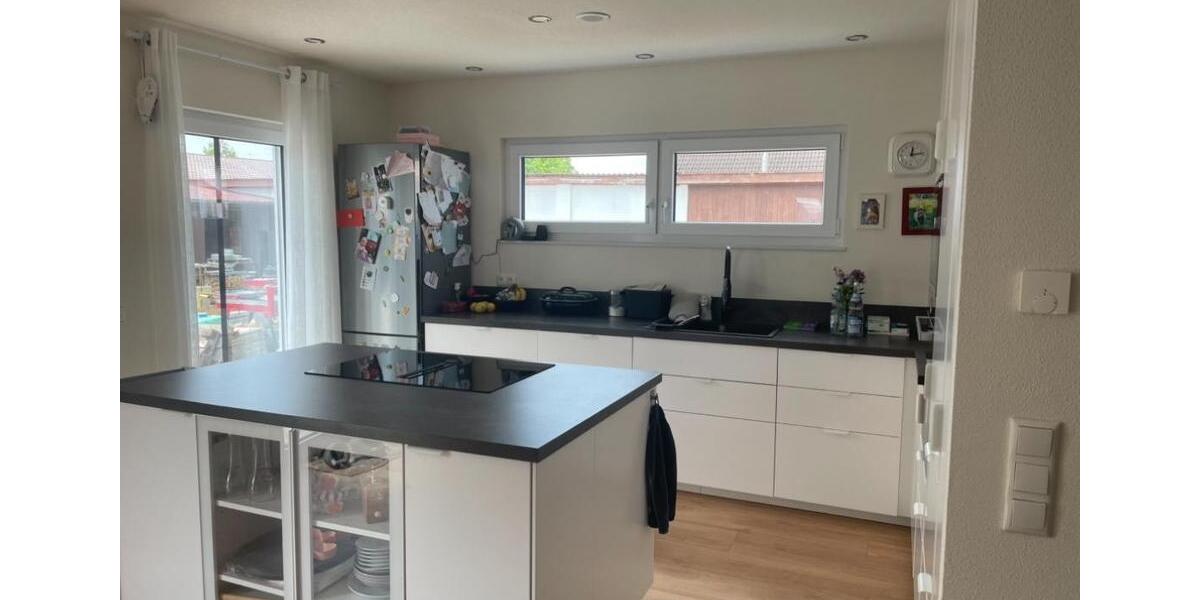 Einfamilienhaus Meßstetten - 6.5 Zimmer, 204 m&sup2;, 1.590&euro; | Angebot:24444438