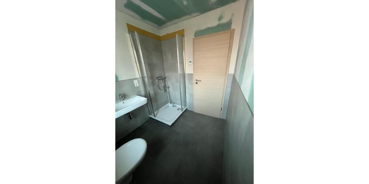 Neubau nachhaltige helle Wohnung DG Besichtgung erst ab der 07KW! 2 zimmer