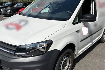 VW Caddy 108.892 km 15.900 &euro; Nürnberg 90431