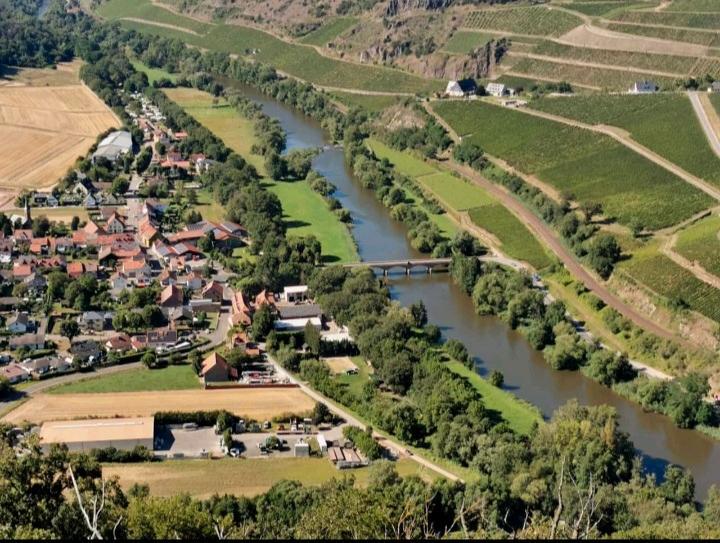 Einfamilienhaus Bad Kreuznach Bad Münster am Stein-Ebernburg - 6 Zimmer, 140 m&sup2;, 225.000&euro; | Angebot:26665786
