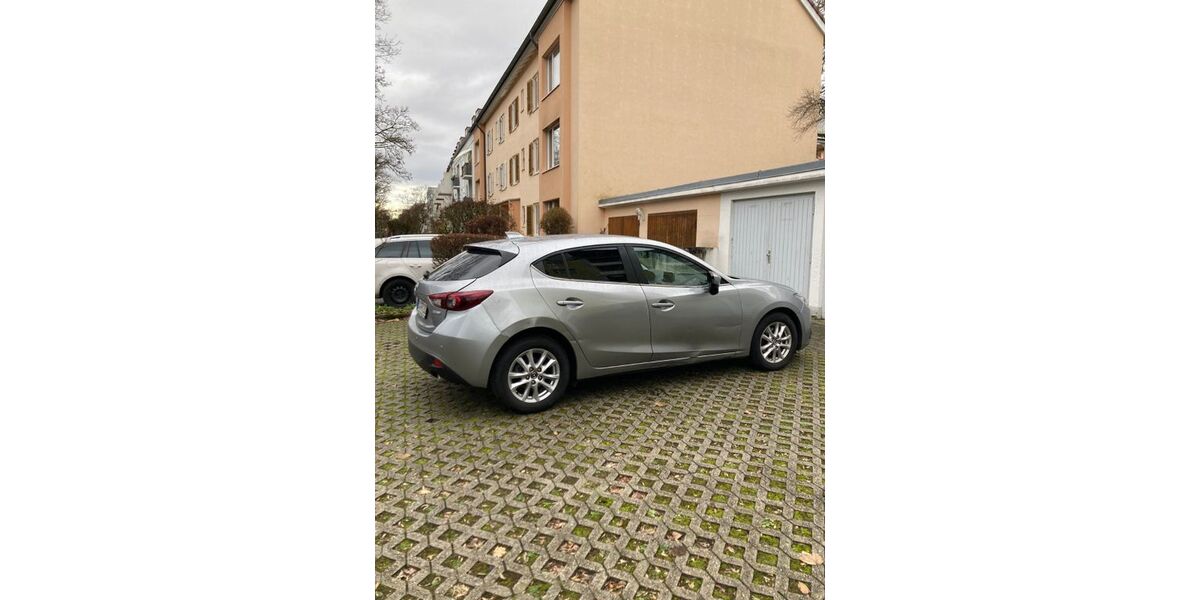 Mazda 3 61.600 km 7.950 &euro; Regensburg 93051