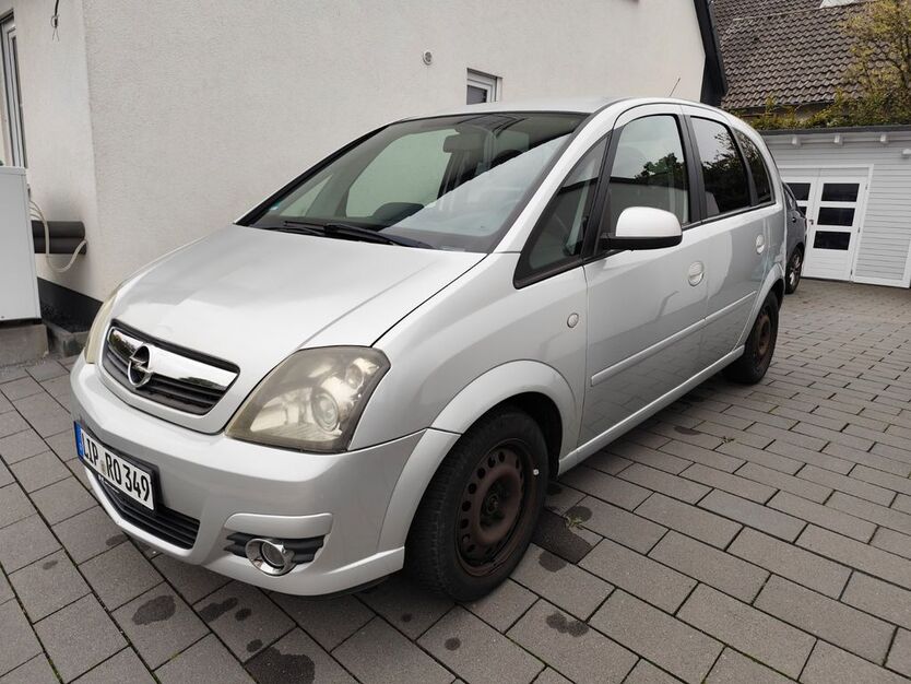 Opel Meriva 172.000 km 2.100 € Detmold 32760