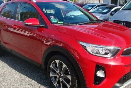 Kia Stonic 159.000 km 8.900 &euro; Engelskirchen-Loope 51766