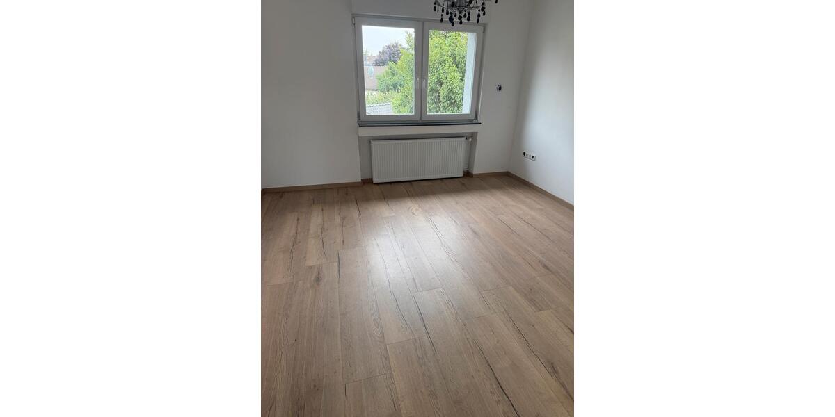 Reihenhaus Kerpen - 5 Zimmer, 130 m&sup2;, 1.850&euro; | Angebot:25905813
