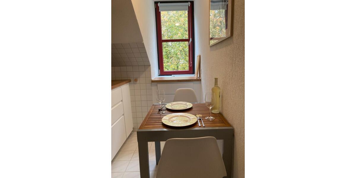 Dachgeschoßwohnung Lübeck Sankt Jürgen - 2 Zimmer, 56 m&sup2;, 1.300&euro; | Angebot:25275099