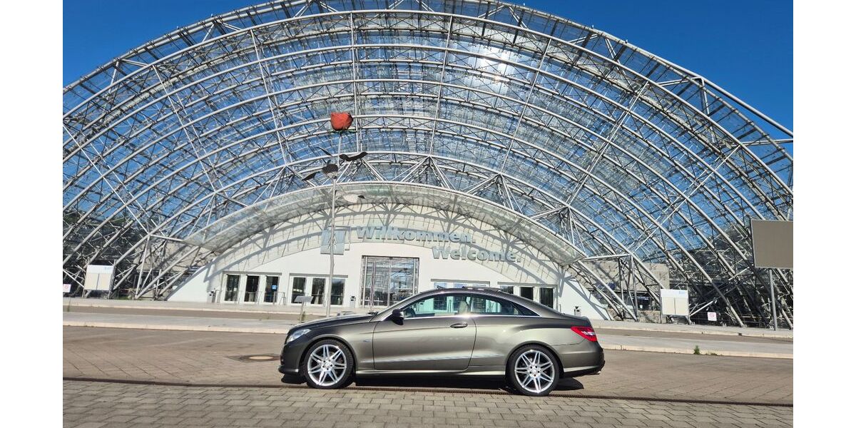 Mercedes-Benz E 200 115.000 km 14.800 &euro; Leipzig 04157