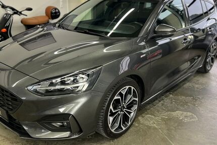 Ford Focus 91.600 km 12.800 € Krumbach 86381