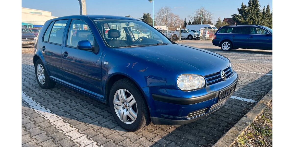 VW Golf 163.160 km 1.500 &euro; Treben 04617