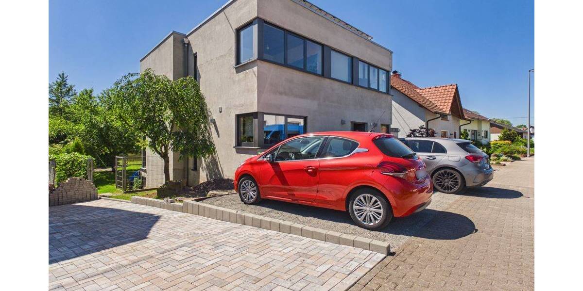 Einfamilienhaus Saarwellingen / Schwarzenholz Schwarzenholz - 6 Zimmer, 156 m&sup2;, 398.000&euro; | Angebot:26879081
