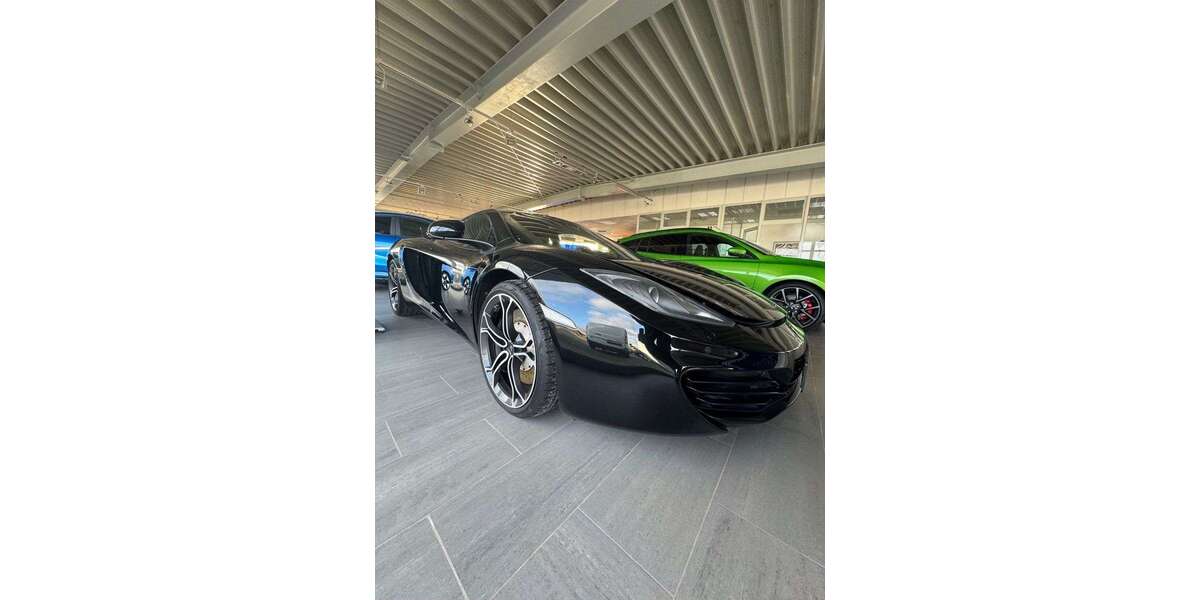 McLaren MP4-12C 45.917 km 109.990 &euro; Wolgast 17438