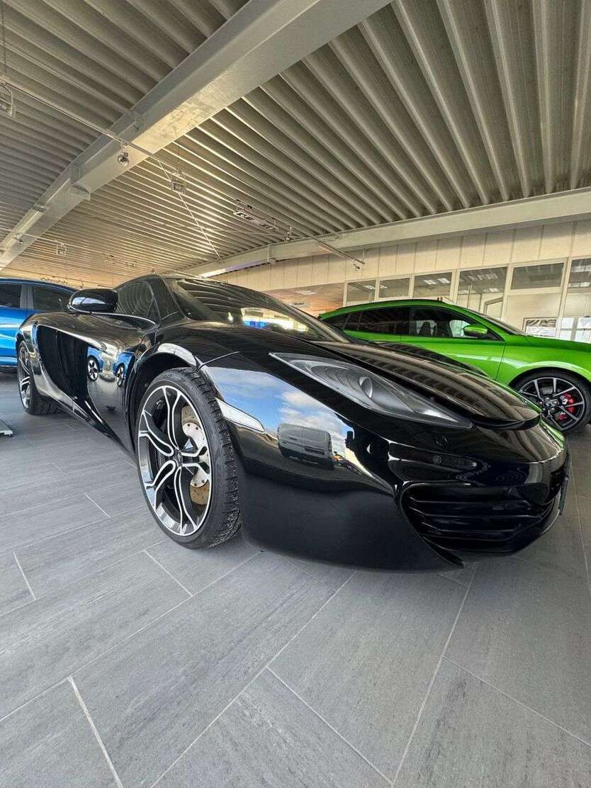 McLaren MP4-12C 45.917 km 109.990 € Wolgast 17438