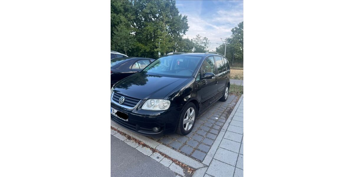 VW Touran 262.000 km 1.450 &euro; Karlsruhe 76189