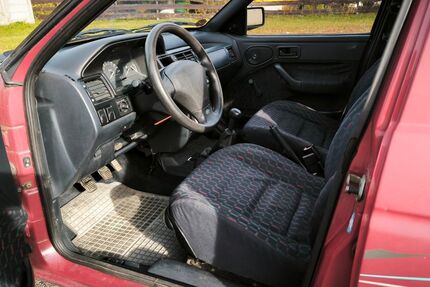 Ford Escort 104.000 km 2.350 € Niederau 01689