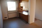 Wohnung im EG mit Balkon, Garage und Stellplatz in ruhiger Lage ... sucht lebensälteren Mieter ... 2 zimmer