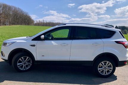 Ford Kuga 193.000 km 11.200 &euro; Netphen 57250