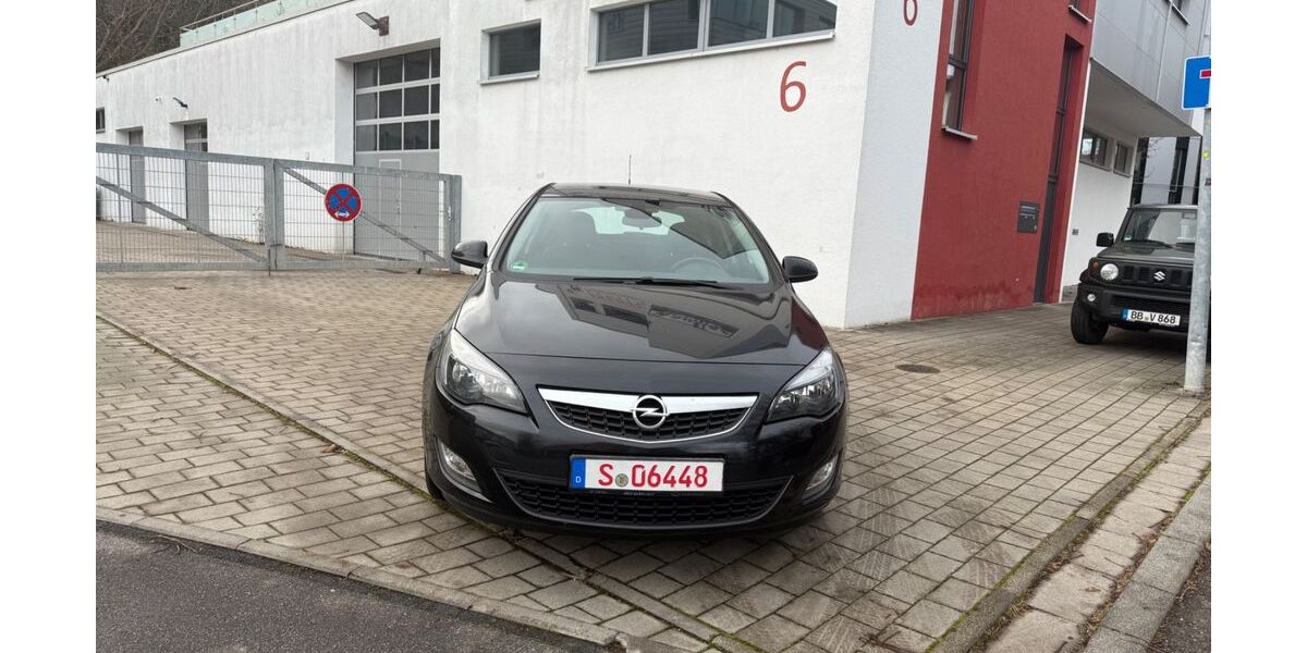 Opel Astra 113.200 km 5.990 &euro; Stuttgart 70188