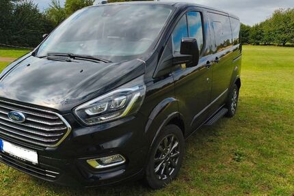 Ford Tourneo Custom 87.000 km 32.500 &euro; Höxter 37671
