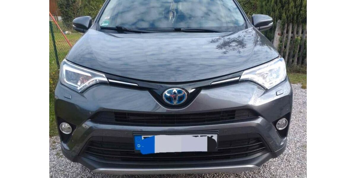 Toyota RAV 4 70.000 km 21.800 € Odelzhausen 85235
