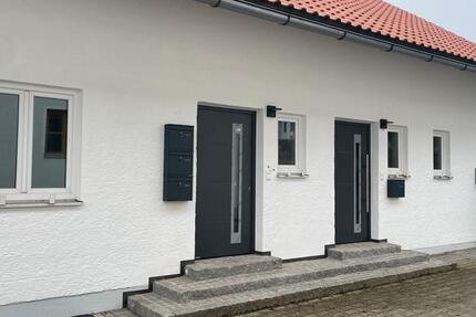 4-Zimmer Dachgeschosswohnung mit EBK in Rohrmünz 1 zimmer