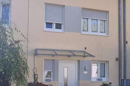 Haus zum Kaufen in Eschborn 775.000 € 126 m² 5 zimmer