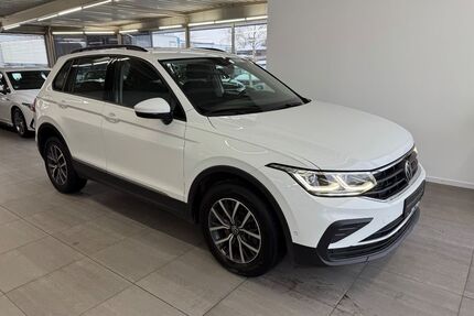 VW Tiguan 92.000 km 23.490 &euro; Braunschweig 38116