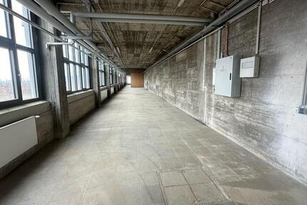 Lagerfläche ca. 260 m² in Arzberg - Untergeschoss mit Rampe zum Be- und Entladen - LKW Zufahrt auf dem Areal problemlos möglich - verkehrsgünstige Lage zimmer