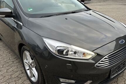 Ford Focus 101.700 km 10.950 € Bornheim 53332