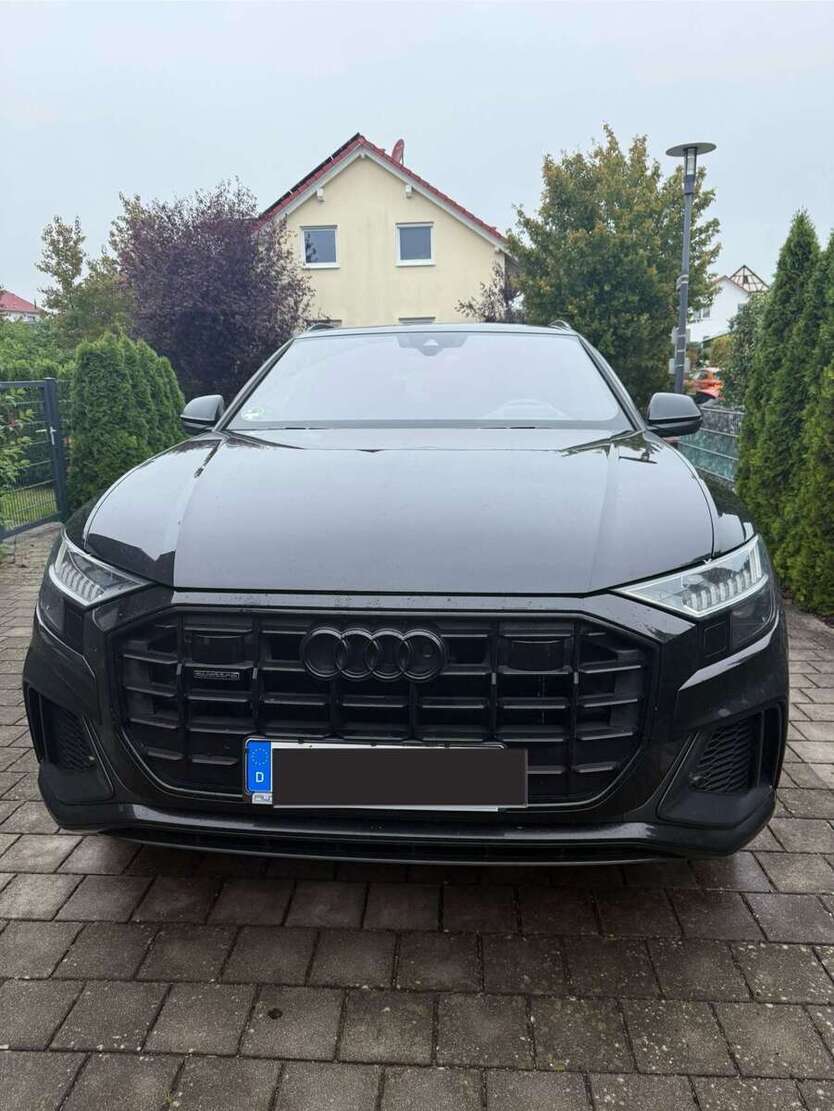 Audi Q8 146.300 km 53.300 € Hechingen 72379