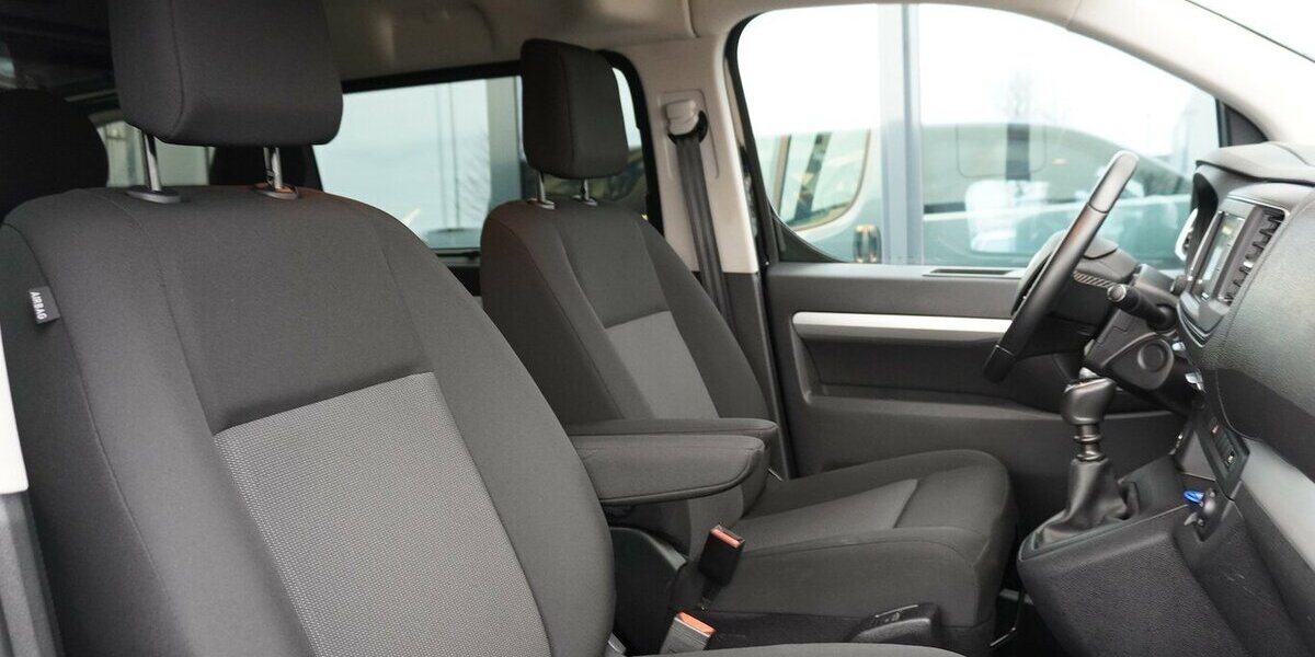 Fiat Scudo MultiCab L2 145 / Sitzheizung + Navi 48.952 km 26.775 &euro; Münchenbernsdorf 07589