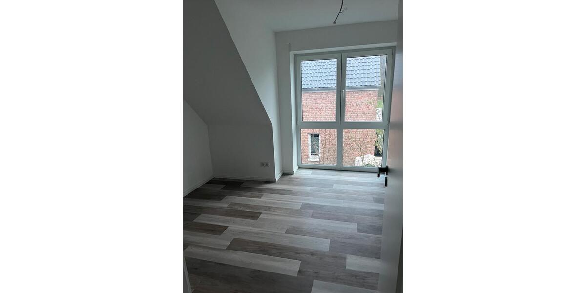Doppelhaushälfte Salzhausen - 4 Zimmer, 116 m&sup2;, 1.600&euro; | Angebot:25965613
