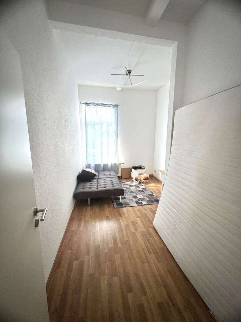 * Familien Willkommen * 4 Zimmer Wohnung Großzügige Wohnung mit Gestaltungspotenzial 4 zimmer