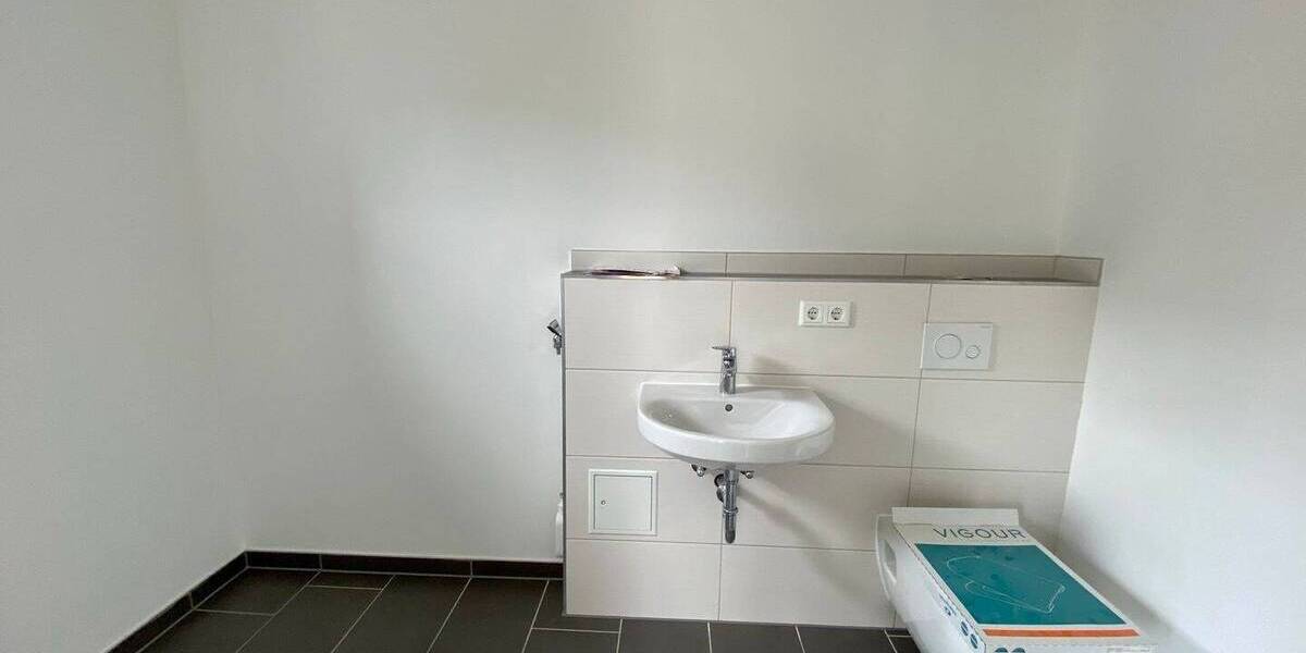 Einziehen und Wohlfühlen! Haushälfte mit Fußbodenheizung, Garage und Garten zu verkaufen! 4 zimmer