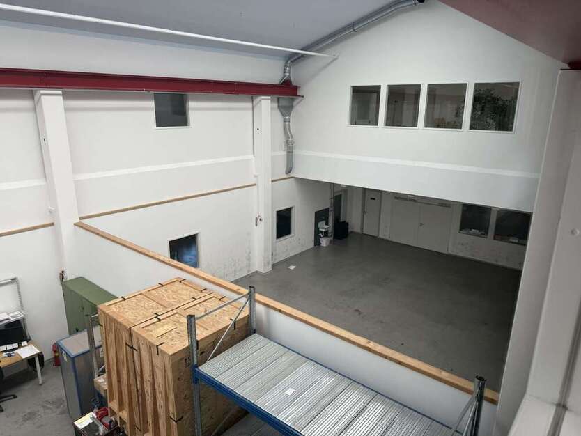 Halle in Peißenberg 1.150 € 165 m²
