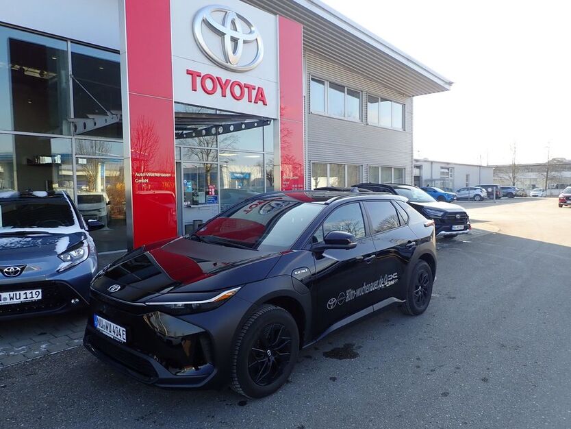 Toyota bZ4X 8.900 km 29.950 € Neu-Ulm 89231