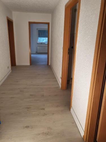 Erdgeschoßwohnung Sinsheim - 3 Zimmer, 74 m&sup2;, 1.000&euro; | Angebot:24878609