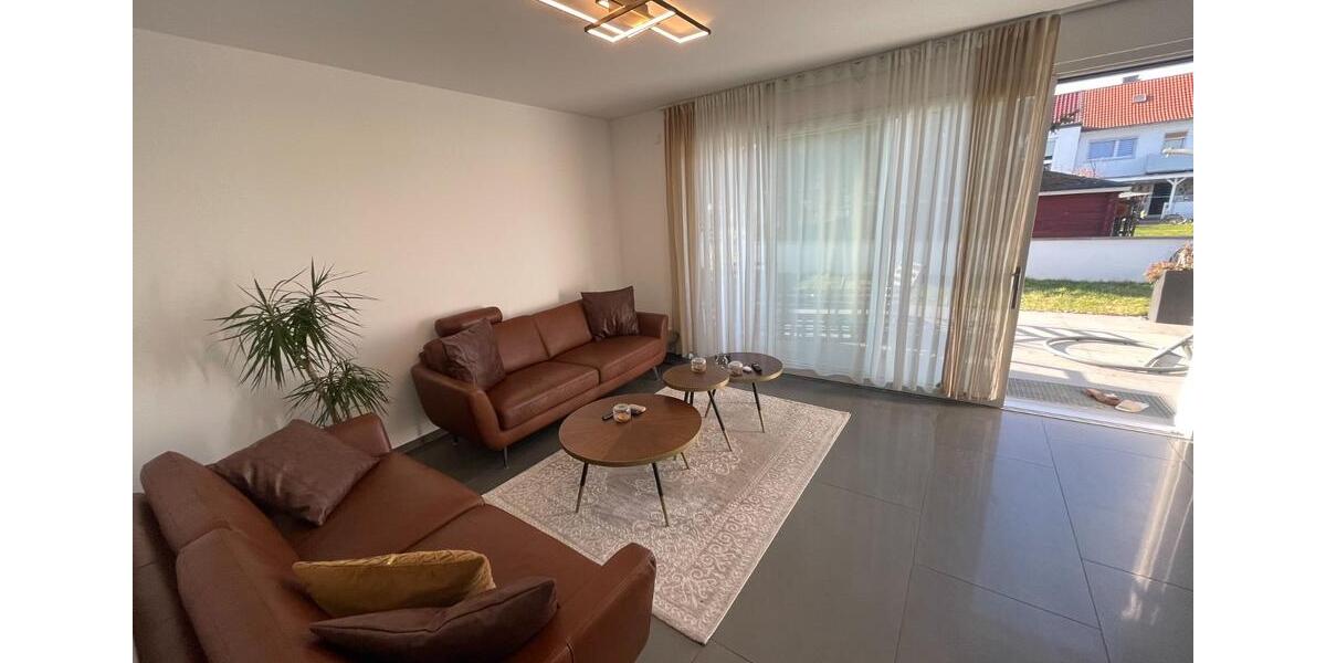 Doppelhaushälfte Hanau Lamboy - 6 Zimmer, 160 m&sup2;, 2.200&euro; | Angebot:25750507