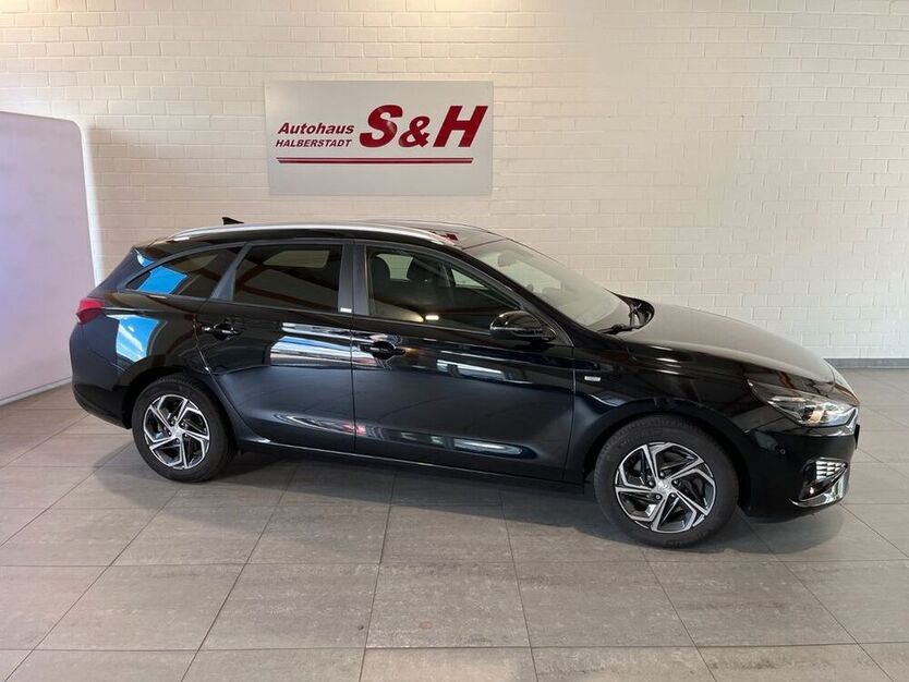 i30