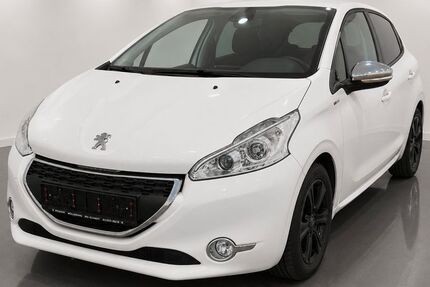 Peugeot 208 122.000 km 3.500 &euro; Kerpen 50170