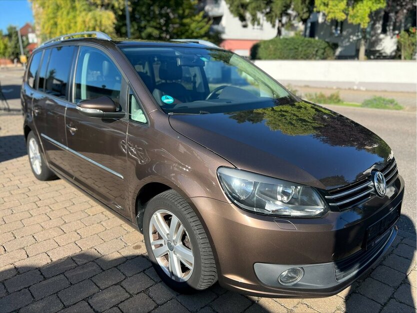 VW Touran Highline1.4 TSI Leder Pano 7-Sitzer 153.000 km 7.490 € Neckarsulm 74172