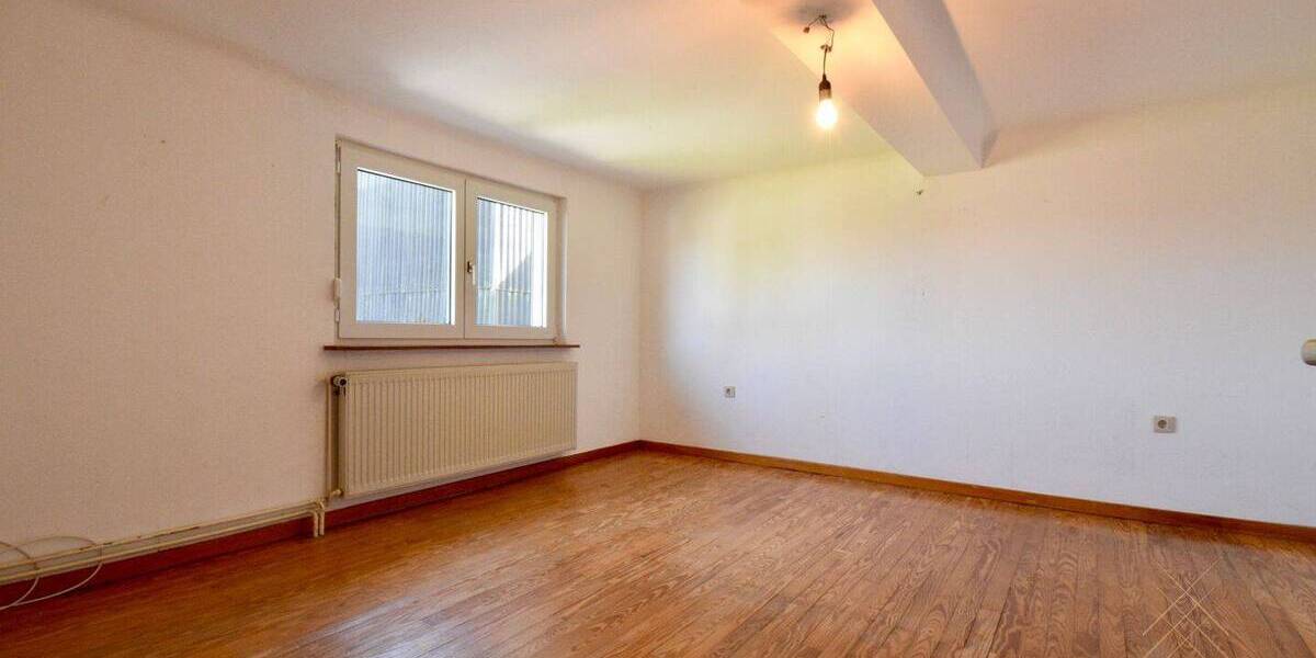 Mehrfamilienhaus, Wohnhaus Kempfeld - 7 Zimmer, 193 m&sup2;, 159.000&euro; | Angebot:26886603