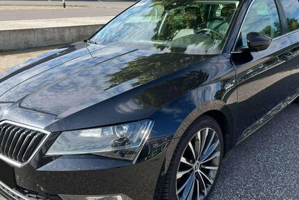 Skoda Superb 206.362 km 11.950 &euro; Teltow 14513