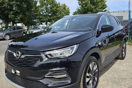 Opel Grandland (X) 160.000 km 13.700 € Berlin 12099