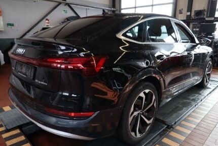 Audi e-tron 40.865 km 28.490 € Waldshut-Tiengen 79761