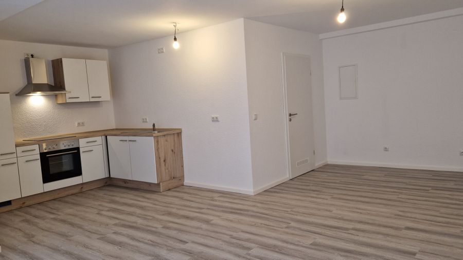 Stufenlos, lichtdurchflutet u. sichtgeschützt, Einbauküche, Glasfaser, PKW - Plätze, Erstbezug in Hessisch Oldendorf 2 zimmer