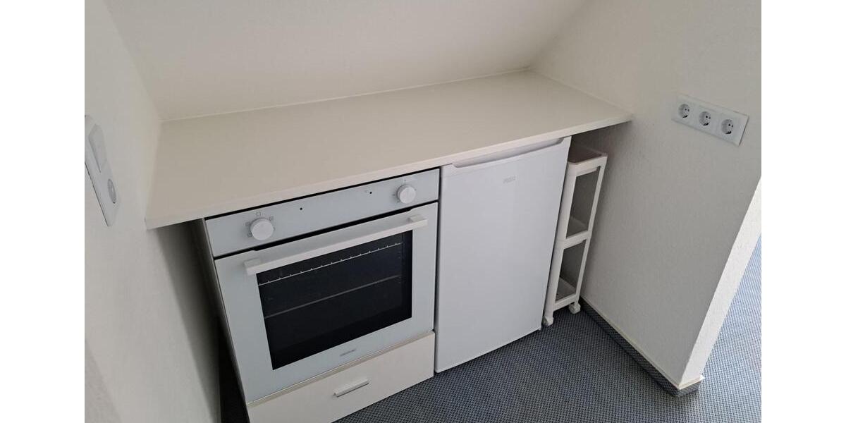 Dachgeschoßwohnung Fürth Eigenes Heim - 1 Zimmer, 25 m&sup2;, 482&euro; | Angebot:25476077