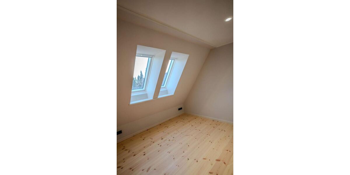 Mehrfamilienhaus, Wohnhaus Lübeck Sankt Jürgen - 4.5 Zimmer, 102 m&sup2;, 2.300&euro; | Angebot:25405332