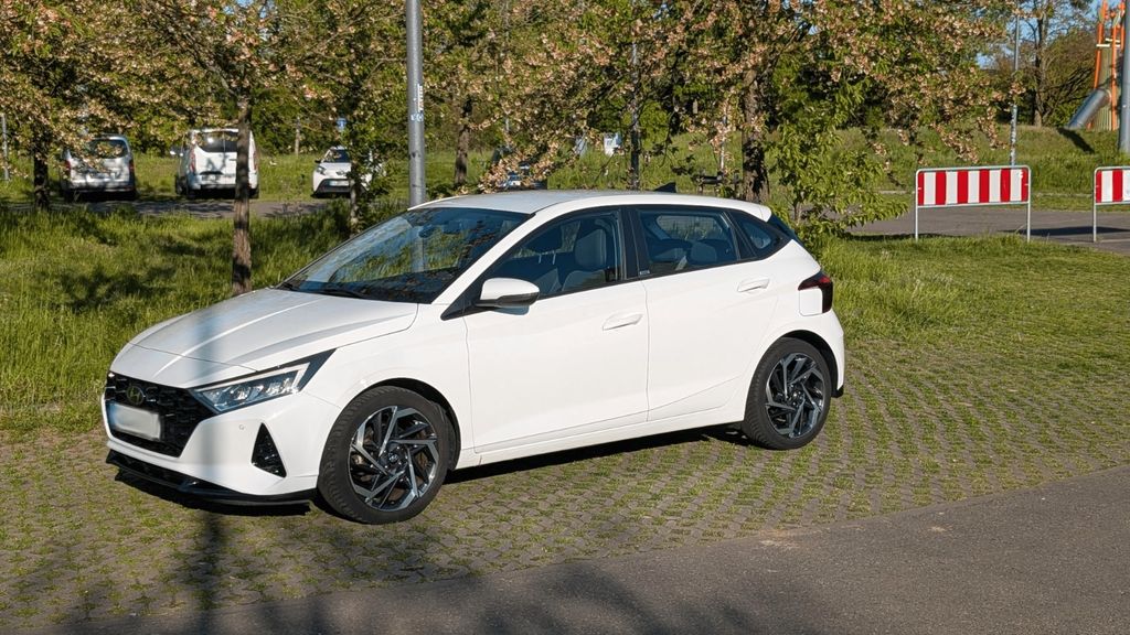 Hyundai i20 56.000 km 15.500 &euro; Karlsruhe 76137