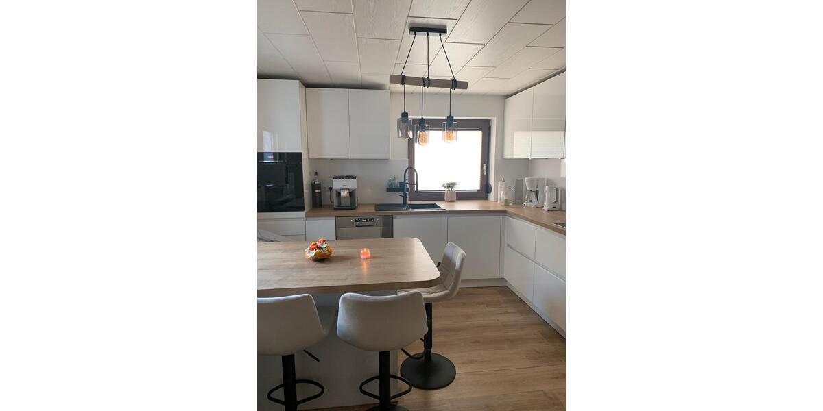 Doppelhaushälfte Schmalkalden - 4 Zimmer, 110 m&sup2;, 125.000&euro; | Angebot:26837230