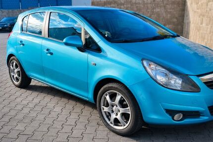 Opel Corsa 215.000 km 2.490 &euro; Rattelsdorf 96179